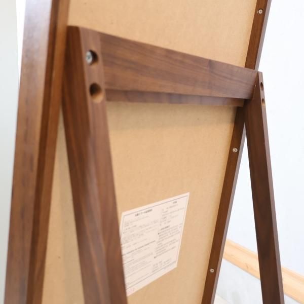 人気の無印良品(MUJI)よりウォールナット材・木製ミラーです 人気の無印良品(MUJI)よりウォールナット材・木製ミラーです