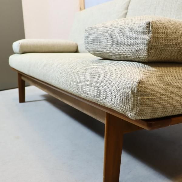 karimoku(カリモク家具)のWG3003 ウォールナット材 3人掛け karimoku(カリモク家具)のWG3003 ウォールナット材 3人掛け