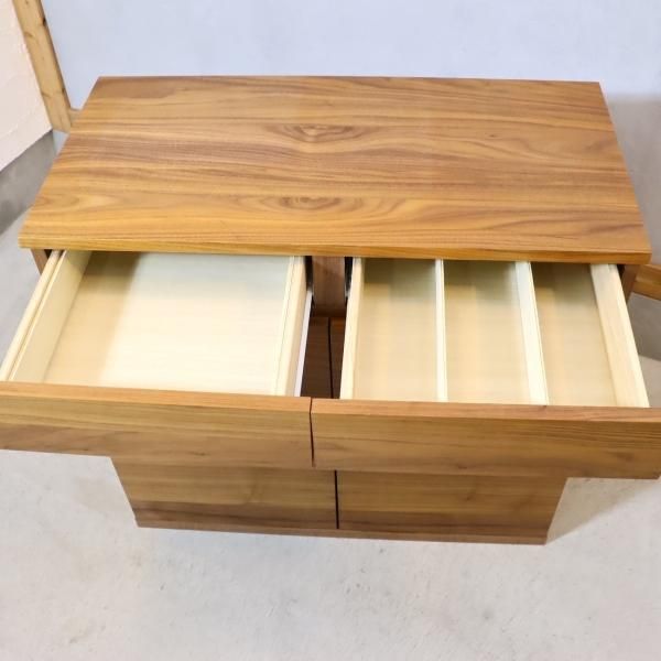 人気の無印良品(MUJI)のウォールナット材 キャビネット・木製扉 人気の無印良品(MUJI)のウォールナット材 キャビネット・木製扉