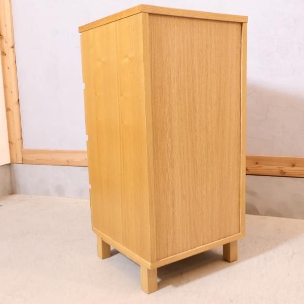 人気の無印良品(MUJI)のタモ材を使用した木製チェスト・4段です 人気の無印良品(MUJI)のタモ材を使用した木製チェスト・4段です