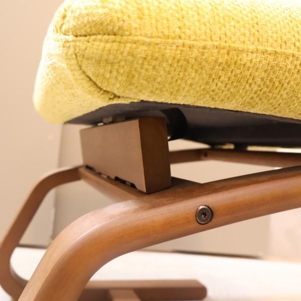 FUJI FURNITURE(冨士ファニチア)のAgio(アージオ)スツールです FUJI FURNITURE(冨士ファニチア)のAgio(アージオ)スツールです