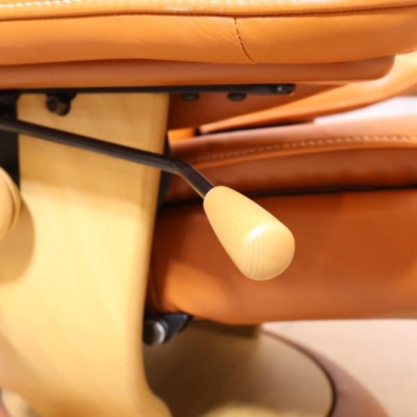 人気のkarimoku(カリモク家具)のRU6620 バケット 本革 人気のkarimoku(カリモク家具)のRU6620 バケット 本革