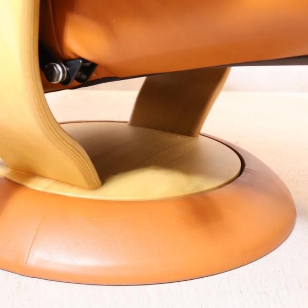 人気のkarimoku(カリモク家具)のRU6620 バケット 本革 人気のkarimoku(カリモク家具)のRU6620 バケット 本革