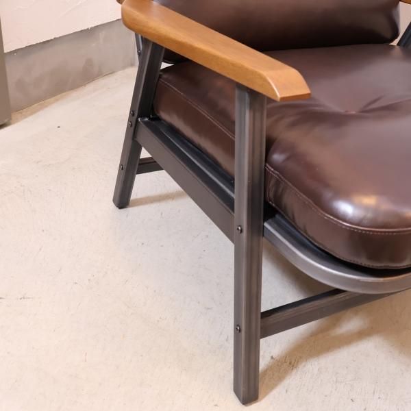 ACME FURNITURE(アクメファニチャー)のエイジング加工したオーク ACME FURNITURE(アクメファニチャー)のエイジング加工したオーク