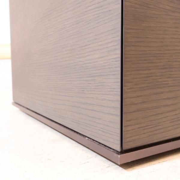 Cassina ixc.(カッシーナ イクスシー)で取り扱われていたサイド
