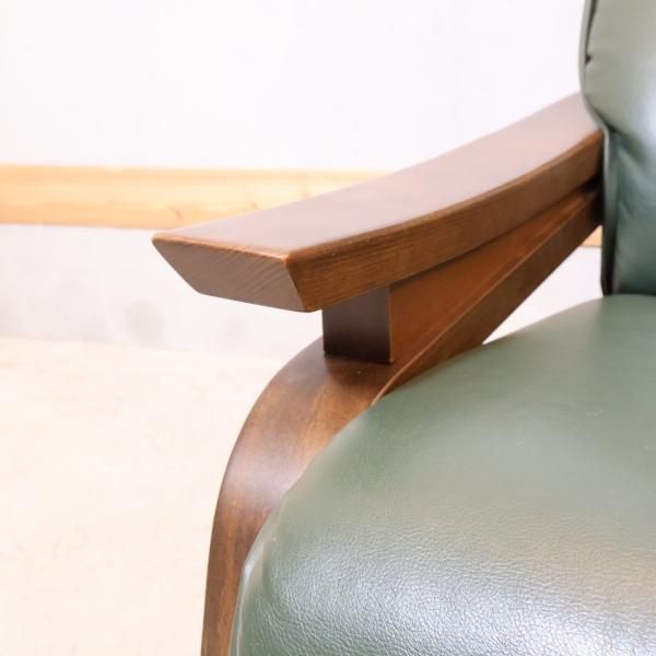 FUJI FURNITURE(冨士ファニチア)の本革 2人掛けソファーです FUJI FURNITURE(冨士ファニチア)の本革 2人掛けソファーです