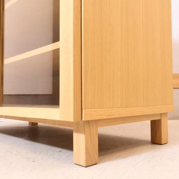 人気の無印良品(MUJI)のオーク材 キャビネット・ガラス扉です 人気の無印良品(MUJI)のオーク材 キャビネット・ガラス扉です