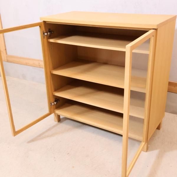 人気の無印良品(MUJI)のオーク材 キャビネット・ガラス扉です 人気の無印良品(MUJI)のオーク材 キャビネット・ガラス扉です