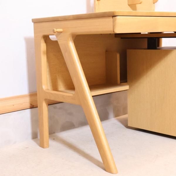 老舗家具メーカーHAMAMOTO(浜本工芸)のナラ無垢材を使用したNo