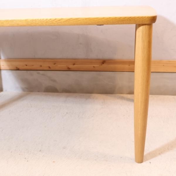 飛騨の家具メーカーKASHIWA(柏木工)のオーク無垢材を使用した 飛騨の家具メーカーKASHIWA(柏木工)のオーク無垢材を使用した