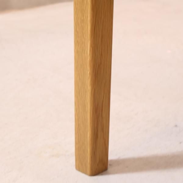 人気のMUJI(無印良品)のオーク無垢材パーソナルデスク。シンプル