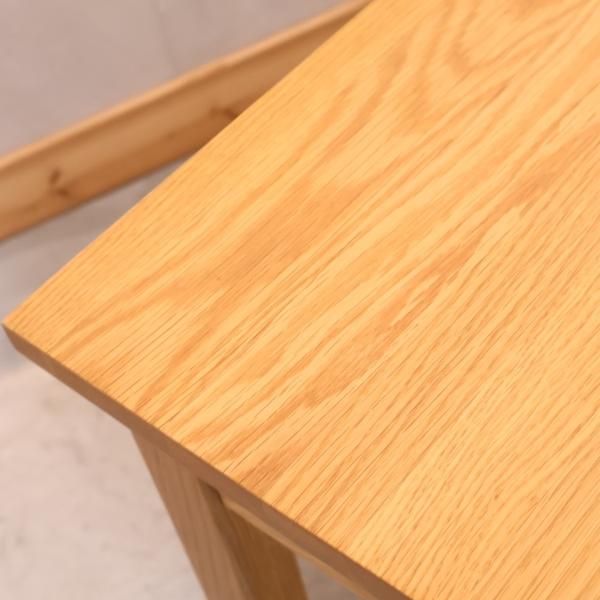 人気のMUJI(無印良品)のオーク無垢材パーソナルデスク。シンプル