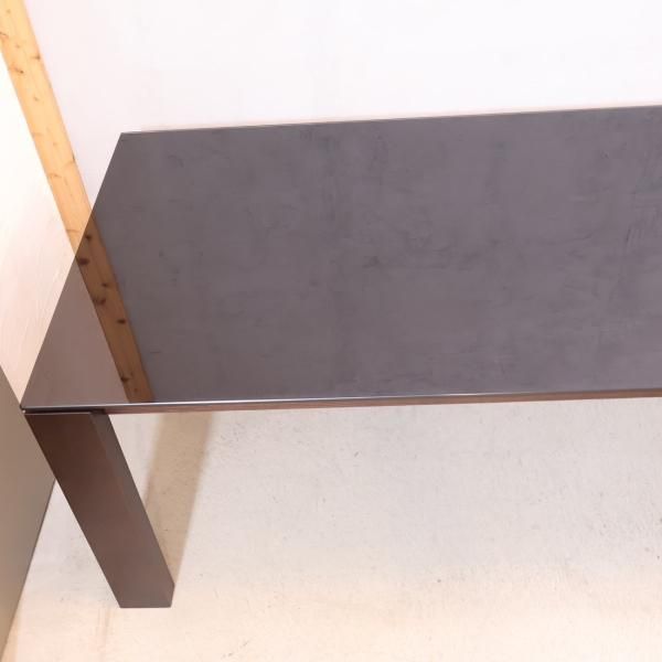イタリアのCalligaris(カリガリス)社のOMNIA(オムニア) ガラス天板 