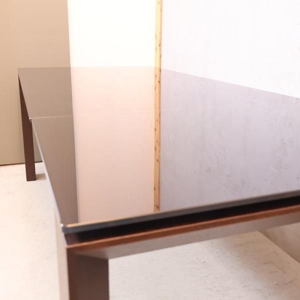 イタリアのCalligaris(カリガリス)社のOMNIA(オムニア) ガラス天板 