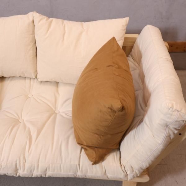 北欧デンマークのメーカーkarup(カーラップ)のパイン無垢材を使用した