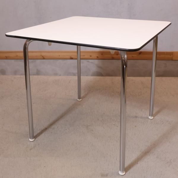 Vitra(ヴィトラ)社のジャスパー・モリソンデザインHAL(ハル Vitra(ヴィトラ)社のジャスパー・モリソンデザインHAL(ハル