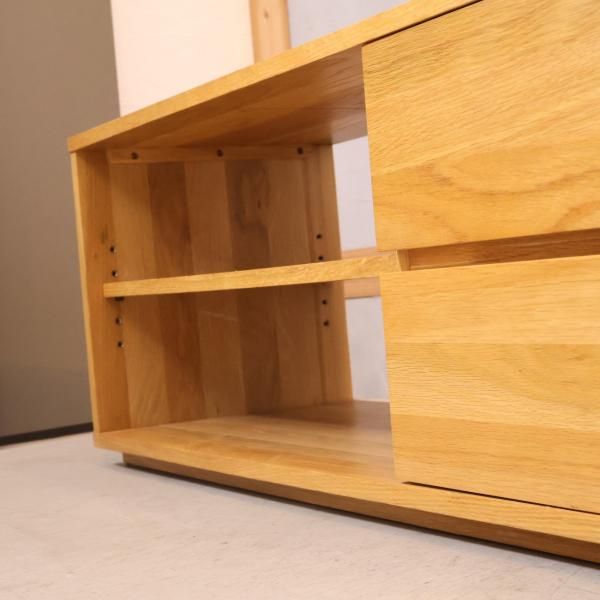 人気の無印良品(MUJI)のオーク無垢材 AVラック!!シンプルなTV 人気の無印良品(MUJI)のオーク無垢材 AVラック!!シンプルなTV