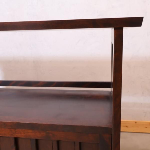 北海道民芸家具(HOKUMIN)のカバ無垢材を使用した、茶棚です 北海道民芸家具(HOKUMIN)のカバ無垢材を使用した、茶棚です