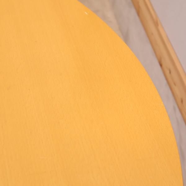 IDEE(イデー)の長大作デザインのダイニングテーブル ナチュラルです