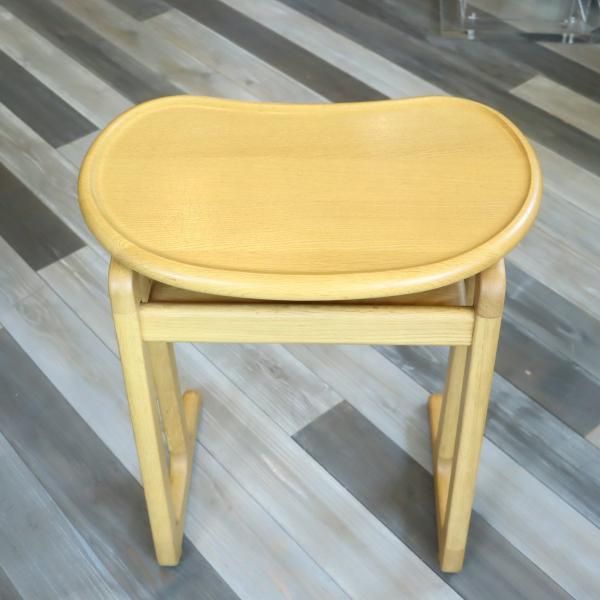 老舗家具メーカーHAMAMOTO(浜本工芸)のNo.5200 ナラ材 サイド 老舗家具メーカーHAMAMOTO(浜本工芸)のNo.5200 ナラ材 サイド