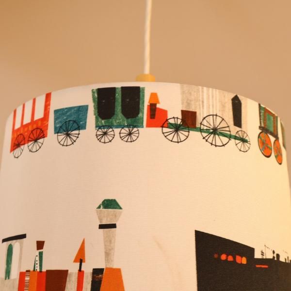 絵本作家”立本倫子”のアートをモチーフにしたColobockle(コロボックル