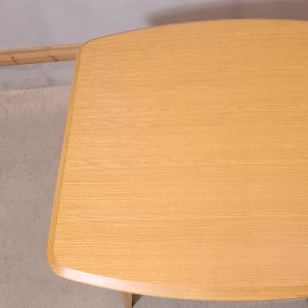 IDEE(イデー)で取り扱われていたIKI(イキ) オーク材 ダイニング IDEE(イデー)で取り扱われていたIKI(イキ) オーク材 ダイニング