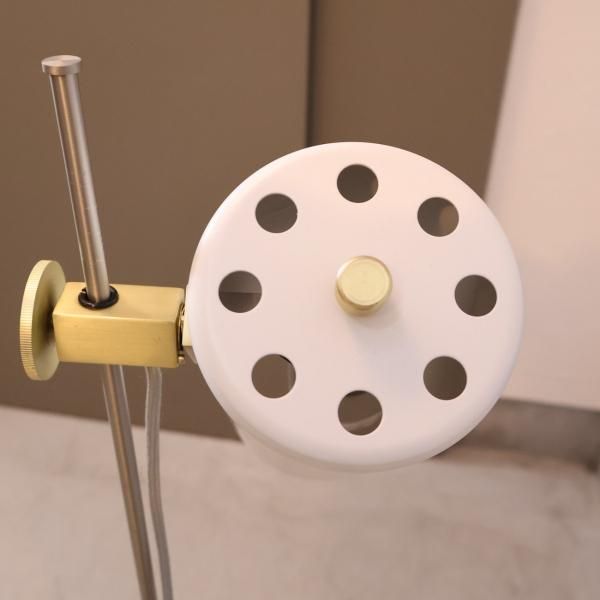 DI CLASSE(ディクラッセ)のBinario floor lamp(ビナーリオ DI CLASSE(ディクラッセ)のBinario floor lamp(ビナーリオ