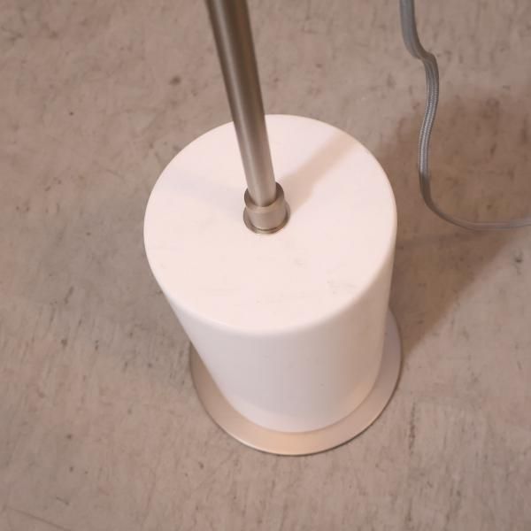 DI CLASSE(ディクラッセ)のBinario floor lamp(ビナーリオ DI CLASSE(ディクラッセ)のBinario floor lamp(ビナーリオ