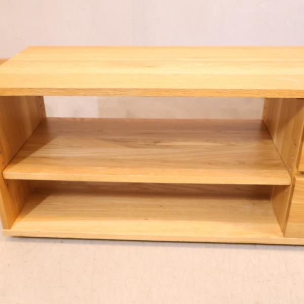 人気の無印良品(MUJI)のオーク無垢材を使用したAVラック 人気の無印良品(MUJI)のオーク無垢材を使用したAVラック