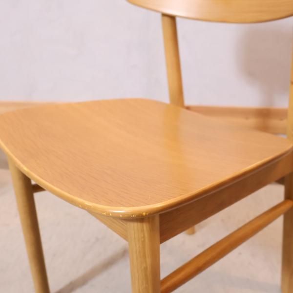 無印良品(MUJI)のオーク材を使用したラウンドチェア2脚セット 無印良品(MUJI)のオーク材を使用したラウンドチェア2脚セット
