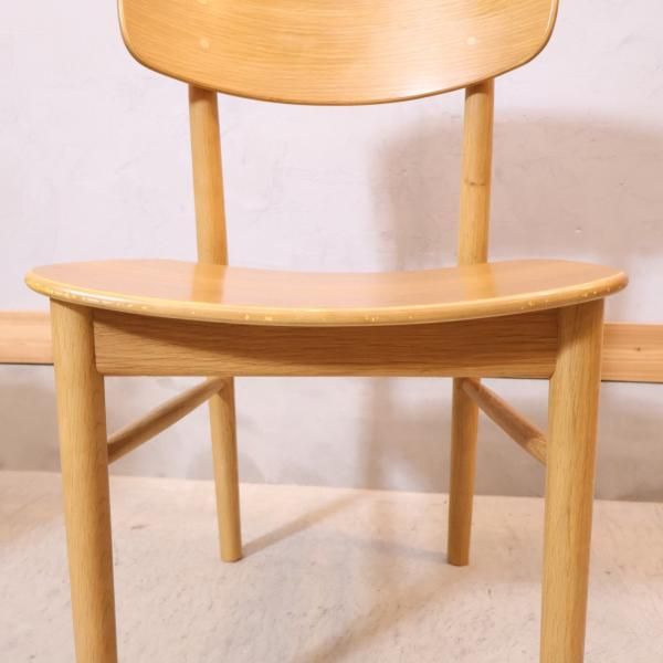 無印良品(MUJI)のオーク材を使用したラウンドチェア2脚セット 無印良品(MUJI)のオーク材を使用したラウンドチェア2脚セット