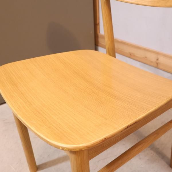 人気の無印良品(MUJI)のオーク材を使用したラウンドチェアです 人気の無印良品(MUJI)のオーク材を使用したラウンドチェアです