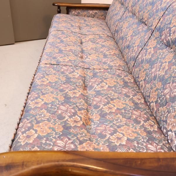 Karimoku(カリモク家具)のCOLONIAL(コロニアル)シリーズ Karimoku(カリモク家具)のCOLONIAL(コロニアル)シリーズ