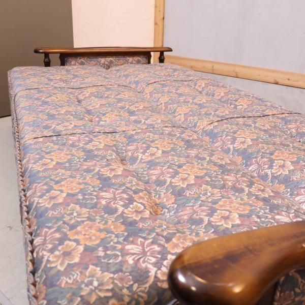 Karimoku(カリモク家具)のCOLONIAL(コロニアル)シリーズ Karimoku(カリモク家具)のCOLONIAL(コロニアル)シリーズ