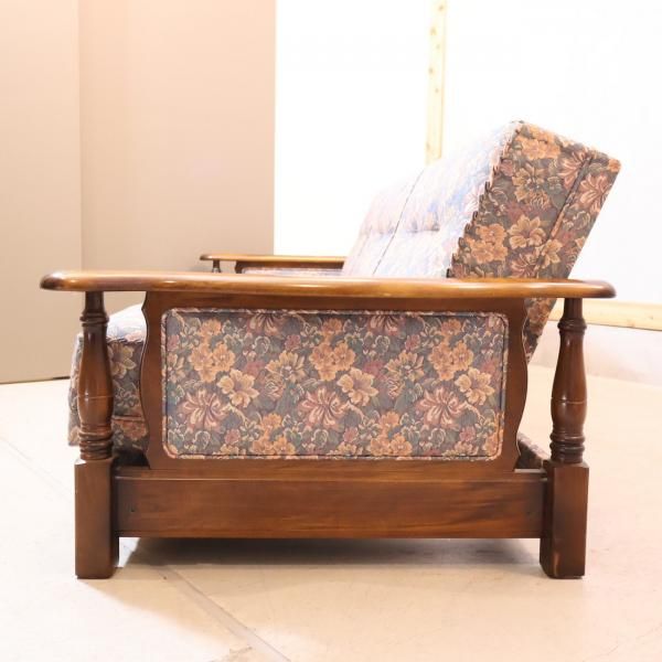 Karimoku(カリモク家具)のCOLONIAL(コロニアル)シリーズ Karimoku(カリモク家具)のCOLONIAL(コロニアル)シリーズ