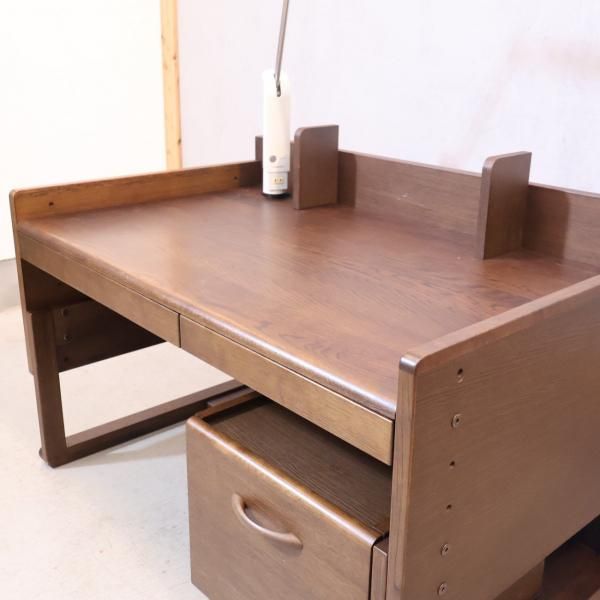 karimoku(カリモク)とBenesse(ベネッセ)のコラボ商品 karimoku(カリモク)とBenesse(ベネッセ)のコラボ商品