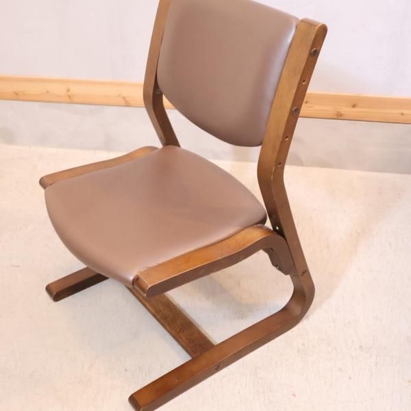 karimoku(カリモク家具)とBenesse(ベネッセ)のコラボ商品 集中力 karimoku(カリモク家具)とBenesse(ベネッセ)のコラボ商品 集中力