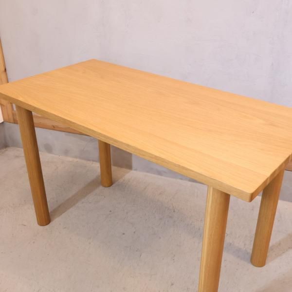 無印良品(MUJI)の人気のオーク材 ダイニングテーブル!!120cmの 無印良品(MUJI)の人気のオーク材 ダイニングテーブル!!120cmの