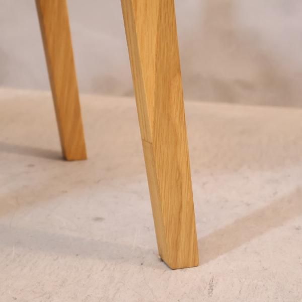 人気の無印良品(MUJI)のオーク材を使用したダイニングチェア2脚 人気の無印良品(MUJI)のオーク材を使用したダイニングチェア2脚