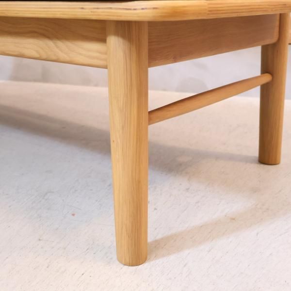 人気の無印良品(MUJI)のオーク材を使用したリビングダイニング背 人気の無印良品(MUJI)のオーク材を使用したリビングダイニング背