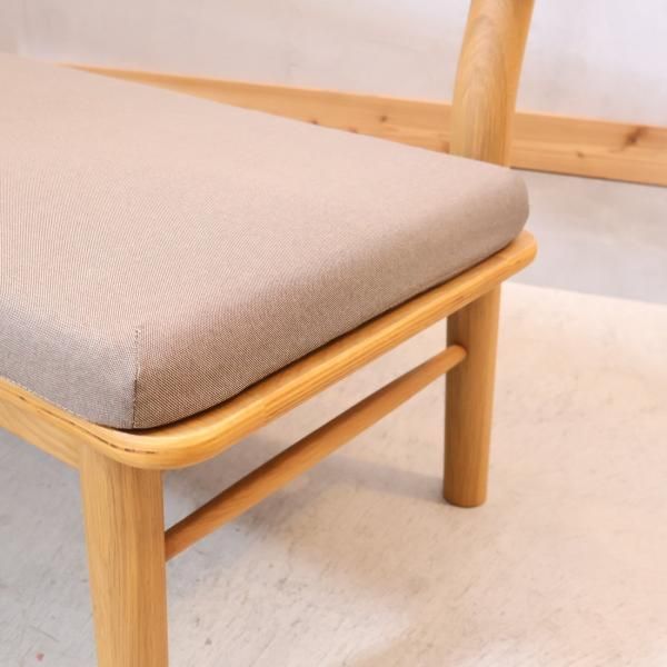 人気の無印良品(MUJI)のオーク材を使用したリビングダイニング背 人気の無印良品(MUJI)のオーク材を使用したリビングダイニング背