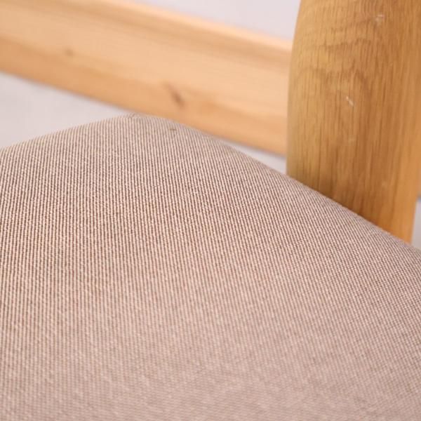 人気の無印良品(MUJI)のオーク材を使用したリビングダイニング背 人気の無印良品(MUJI)のオーク材を使用したリビングダイニング背