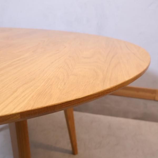 Re:CENO(リセノ)のRIVER(リバー) ダイニングテーブルです。木の Re:CENO(リセノ)のRIVER(リバー) ダイニングテーブルです。木の