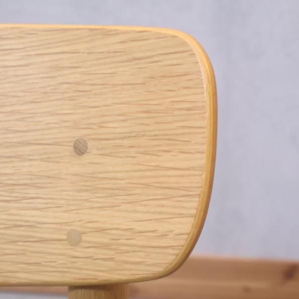 人気の無印良品(MUJI)のオーク無垢材を使用したリビング 人気の無印良品(MUJI)のオーク無垢材を使用したリビング