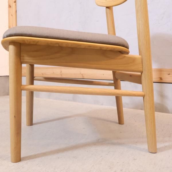 人気の無印良品(MUJI)のオーク無垢材を使用したリビング 人気の無印良品(MUJI)のオーク無垢材を使用したリビング