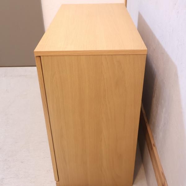 人気の無印良品(MUJI)のオーク材 キャビネット・ガラス扉です 人気の無印良品(MUJI)のオーク材 キャビネット・ガラス扉です