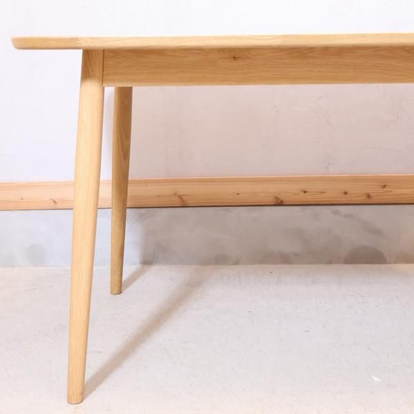 無印良品(MUJI)で人気のオーク無垢材 ダイニングテーブル・丸脚 無印良品(MUJI)で人気のオーク無垢材 ダイニングテーブル・丸脚