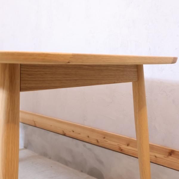 無印良品(MUJI)で人気のオーク無垢材 ダイニングテーブル・丸脚 無印良品(MUJI)で人気のオーク無垢材 ダイニングテーブル・丸脚