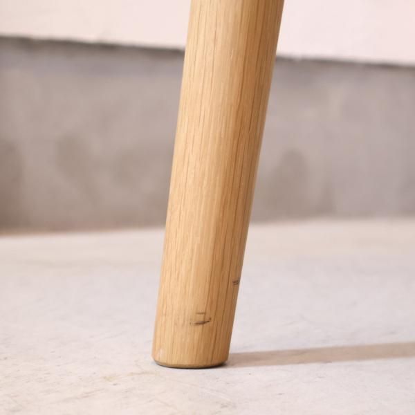 無印良品(MUJI)で人気のオーク無垢材 ダイニングテーブル・丸脚 無印良品(MUJI)で人気のオーク無垢材 ダイニングテーブル・丸脚