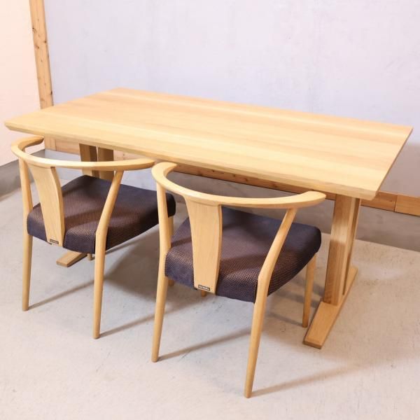 karimoku(カリモク家具)のオーク材を使用したダイニングテーブル karimoku(カリモク家具)のオーク材を使用したダイニングテーブル